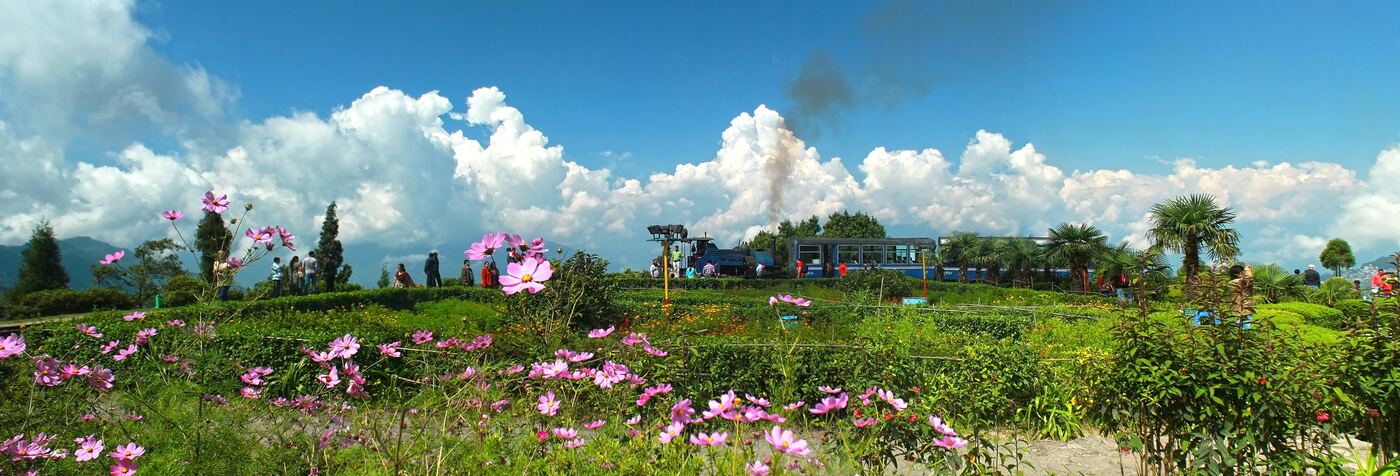 Batasia Loop Darjeeling